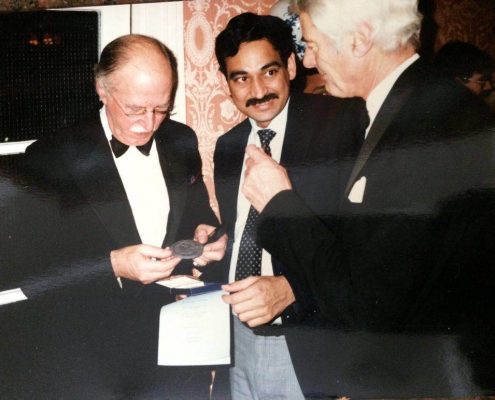 End of 1988, Dr. Johari receiving the prestigious Norman Roberts Medal of the University of Liverpool